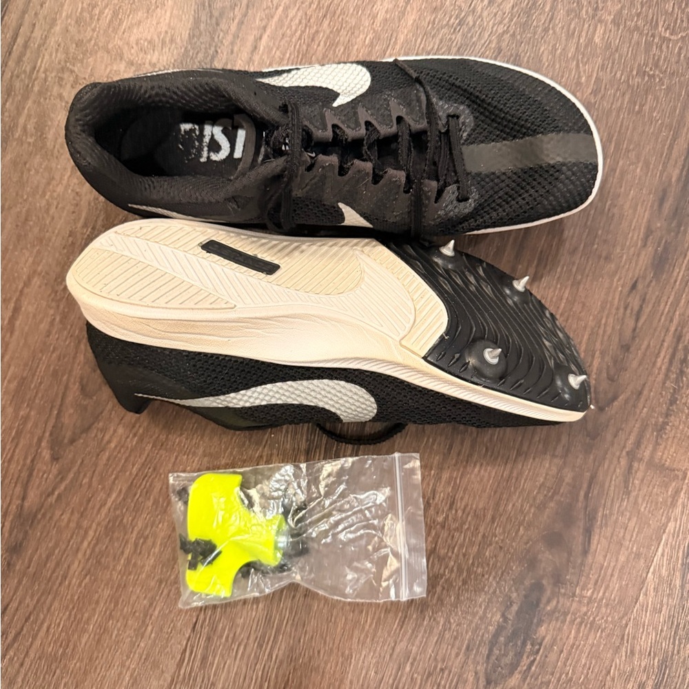 Nike Black and White Track Spikes with Accessories size 6
